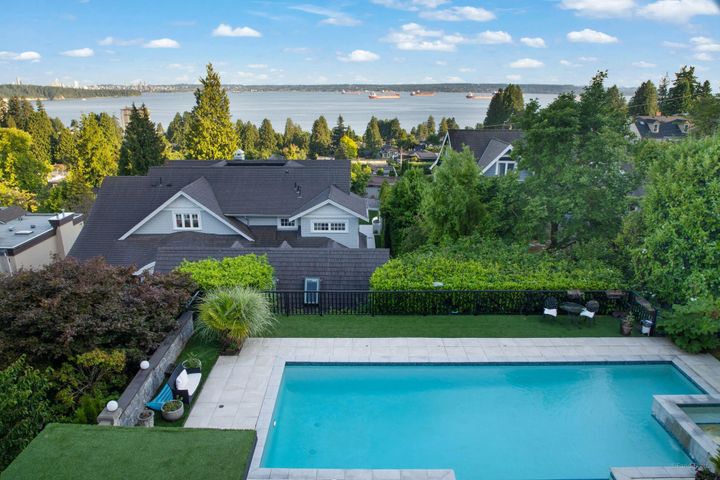 2538-ottawa-avenue-dundarave-west-vancouver-11 at 2538 Ottawa Avenue, Dundarave, West Vancouver