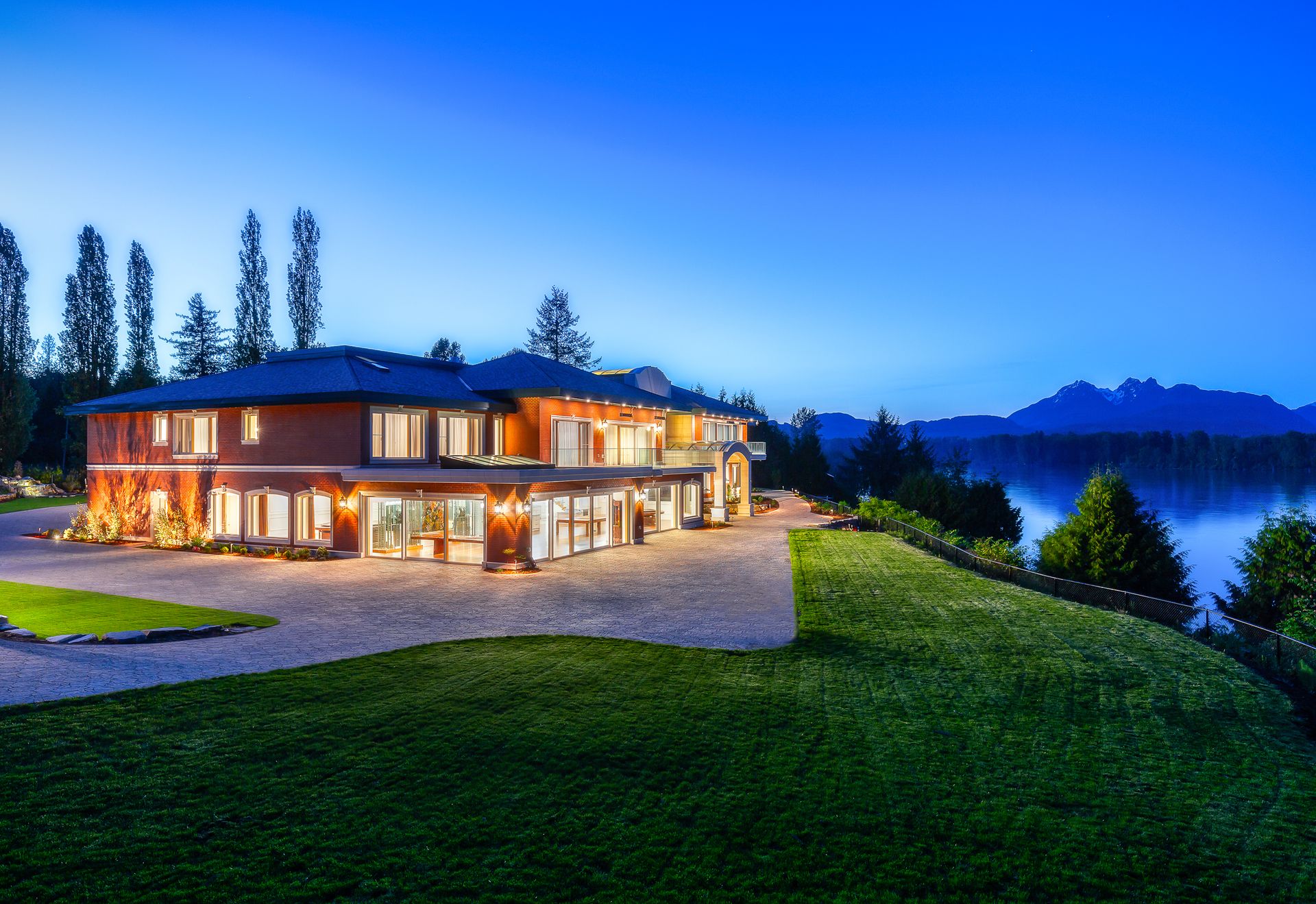 fort_langley_mansion_surrey_mansions_by_kris_halliday_mkh_developments_color_28 at Fort Langley, Langley