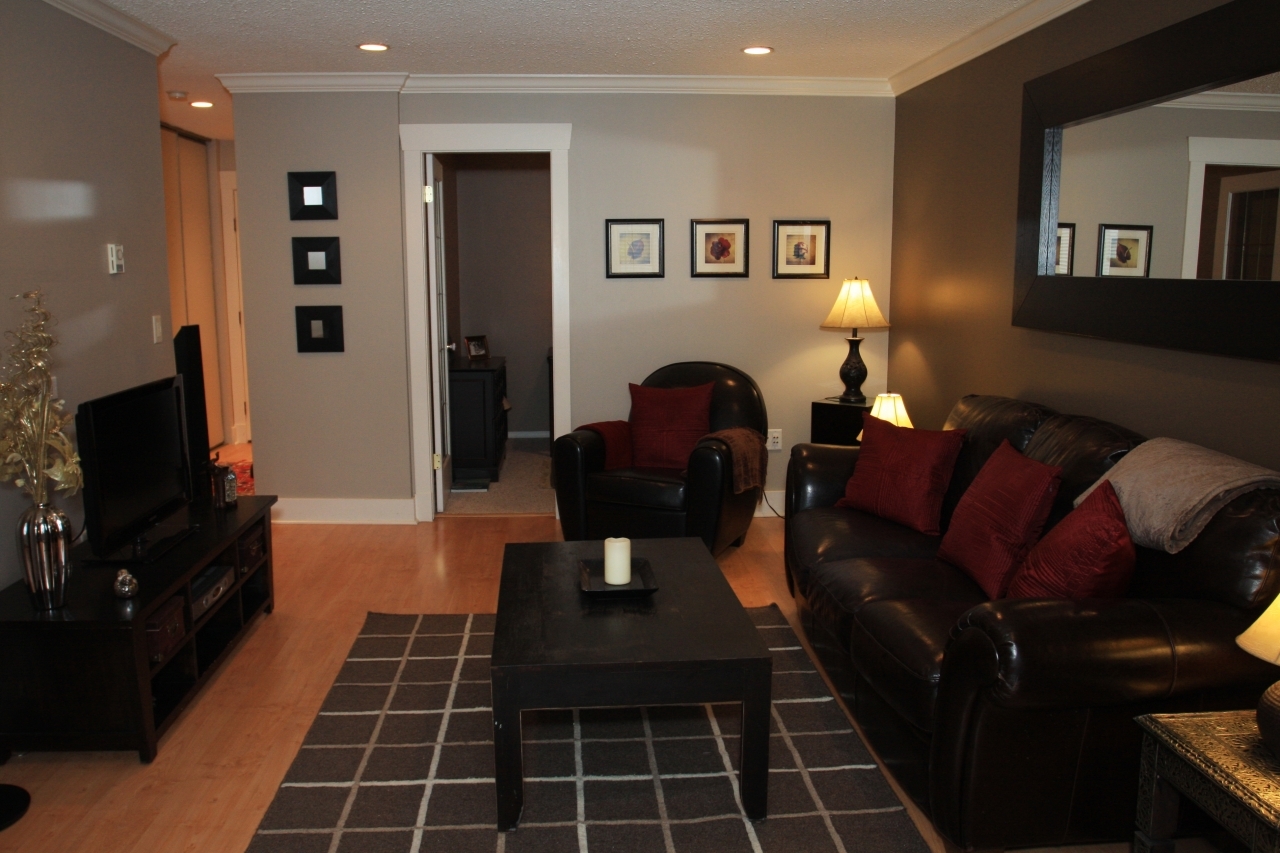 Living 3 at 102 - 105 Kings Road, Upper Lonsdale, North Vancouver