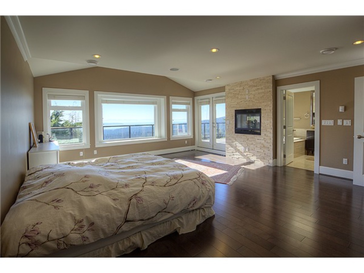 image-259857916-10.jpg at 4819 Skyline Drive, Canyon Heights NV, North Vancouver