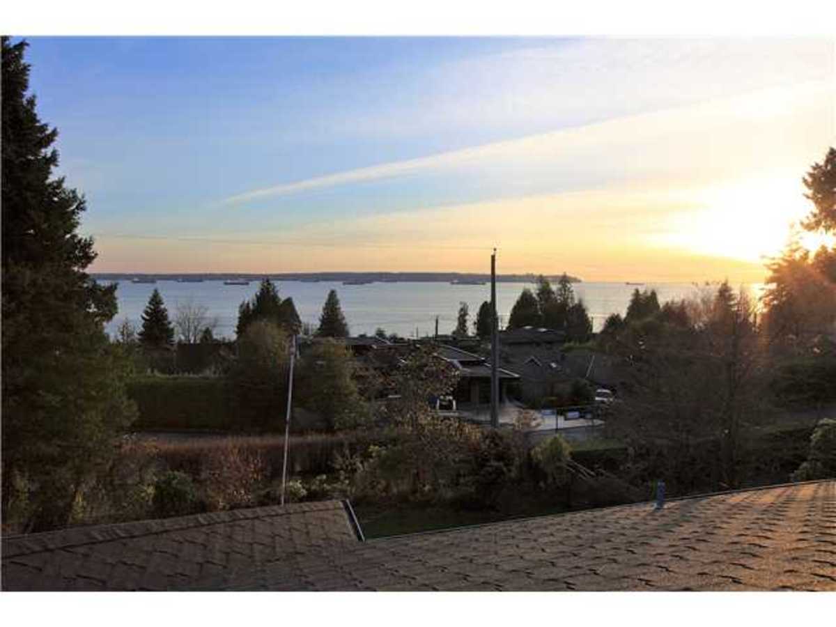 image-259927834-1.jpg at 1425 27th Street, Dundarave, West Vancouver