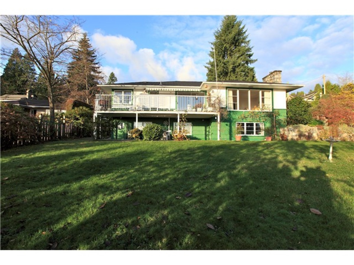 image-259927834-4.jpg at 1425 27th Street, Dundarave, West Vancouver