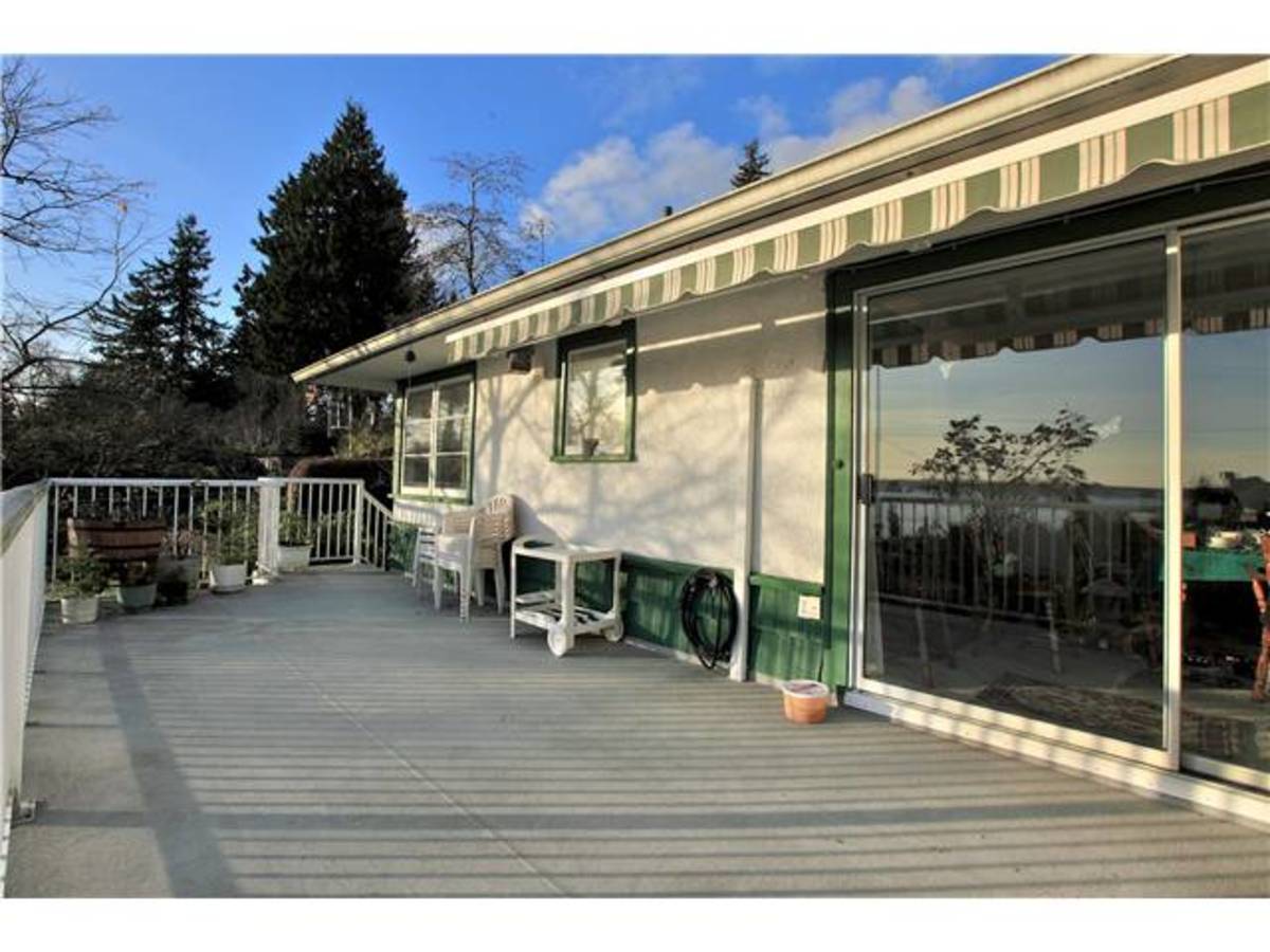 image-259927834-7.jpg at 1425 27th Street, Dundarave, West Vancouver