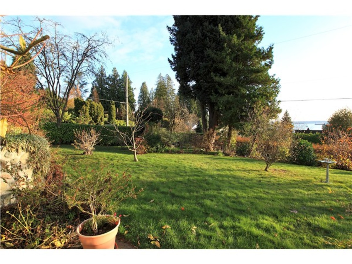 image-259927834-8.jpg at 1425 27th Street, Dundarave, West Vancouver
