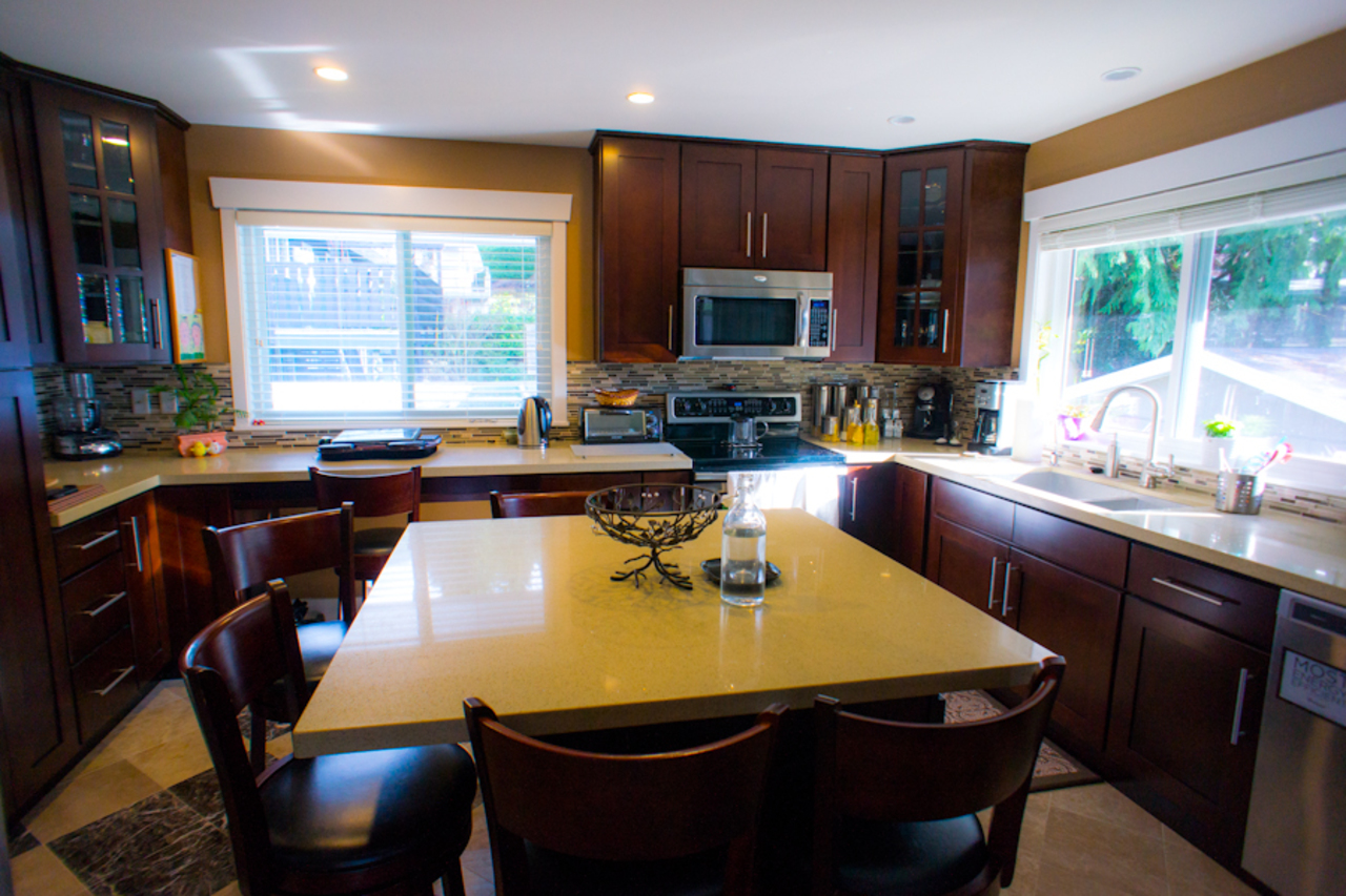 3 at 583 Dolores Place, Upper Delbrook, North Vancouver