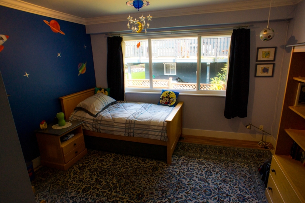 5 at 583 Dolores Place, Upper Delbrook, North Vancouver