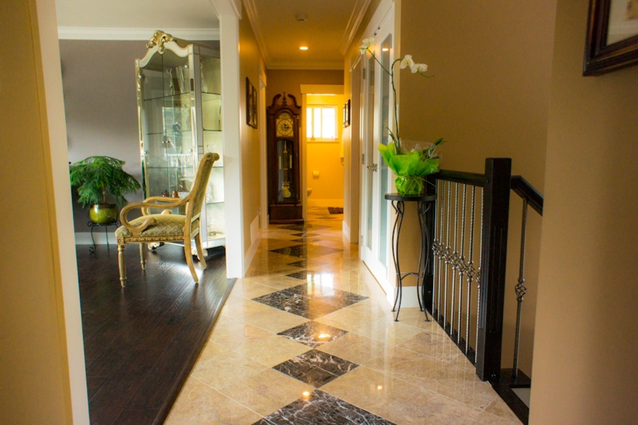 9 at 583 Dolores Place, Upper Delbrook, North Vancouver