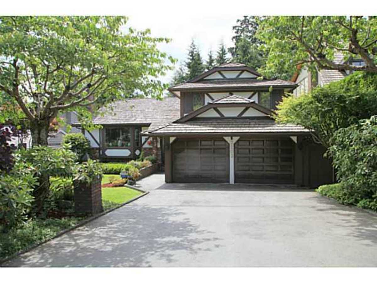 image-260502713-1.jpg at 3203 Huntleigh Crescent, Windsor Park NV, North Vancouver