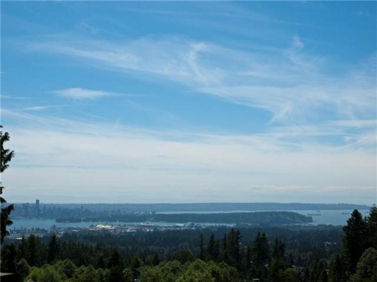 image-260515196-2.jpg at 200 Newdale Court, Upper Delbrook, North Vancouver