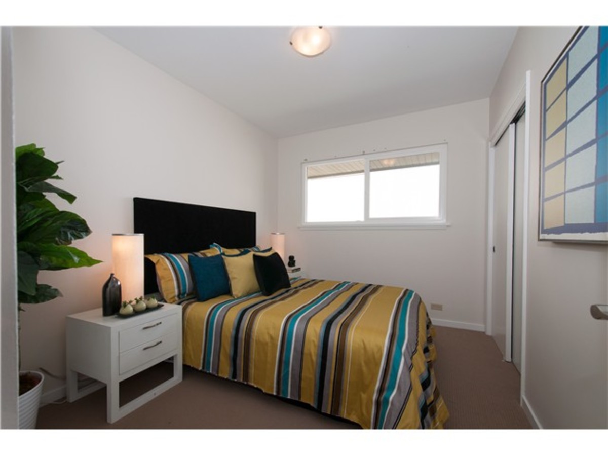image-260588290-10.jpg at 556 West 21st Street, Hamilton, North Vancouver