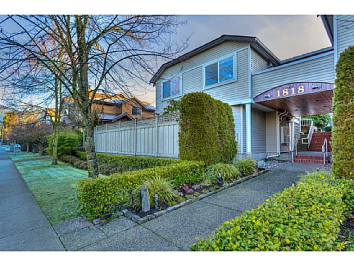North Vancouver townhouse for sale.jpg at 2 - 1818 Chesterfield Ave, Central Lonsdale, North Vancouver