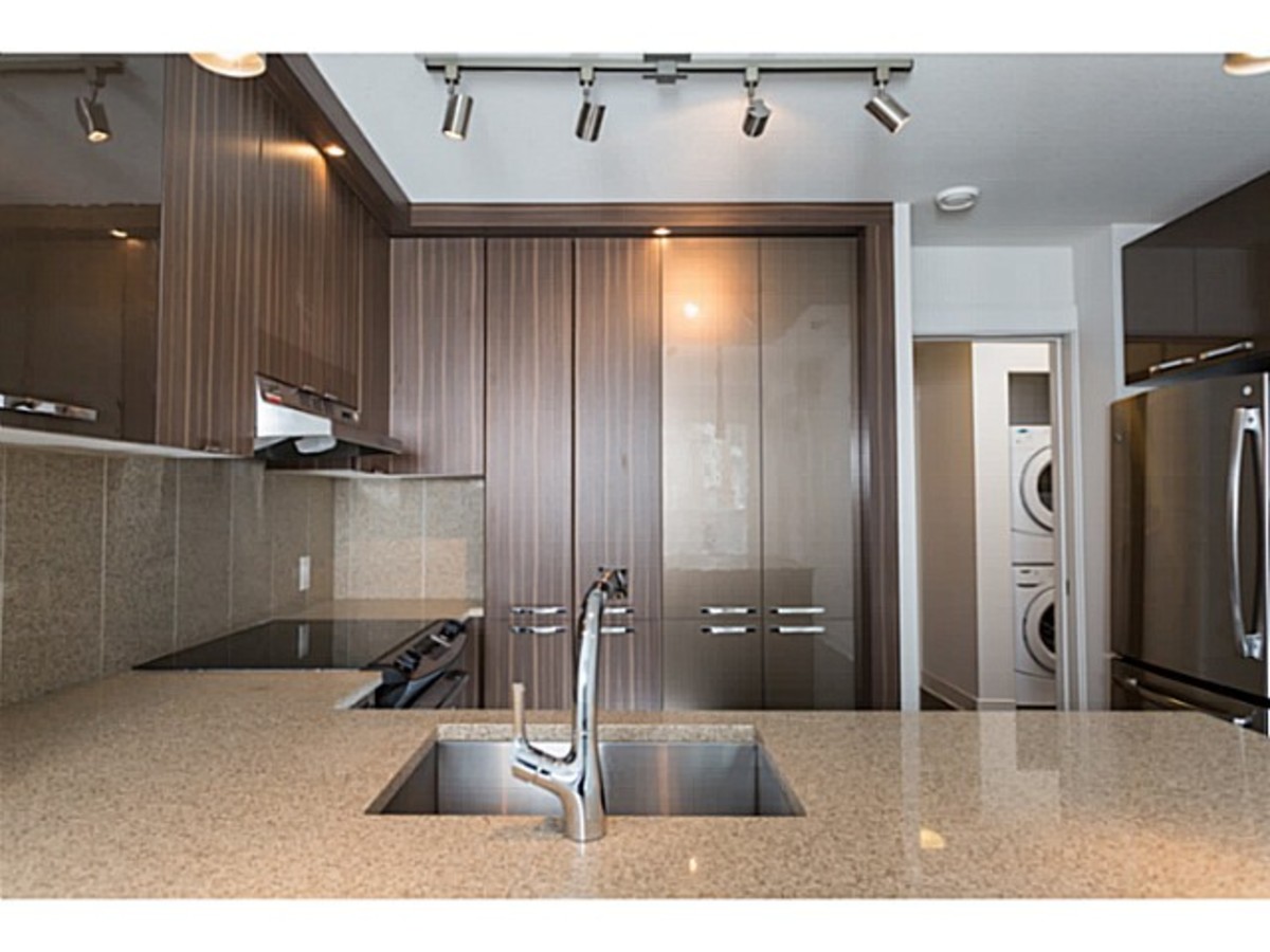 image-260955796-11.jpg at 201 - 733 West 14th Street, Hamilton, North Vancouver