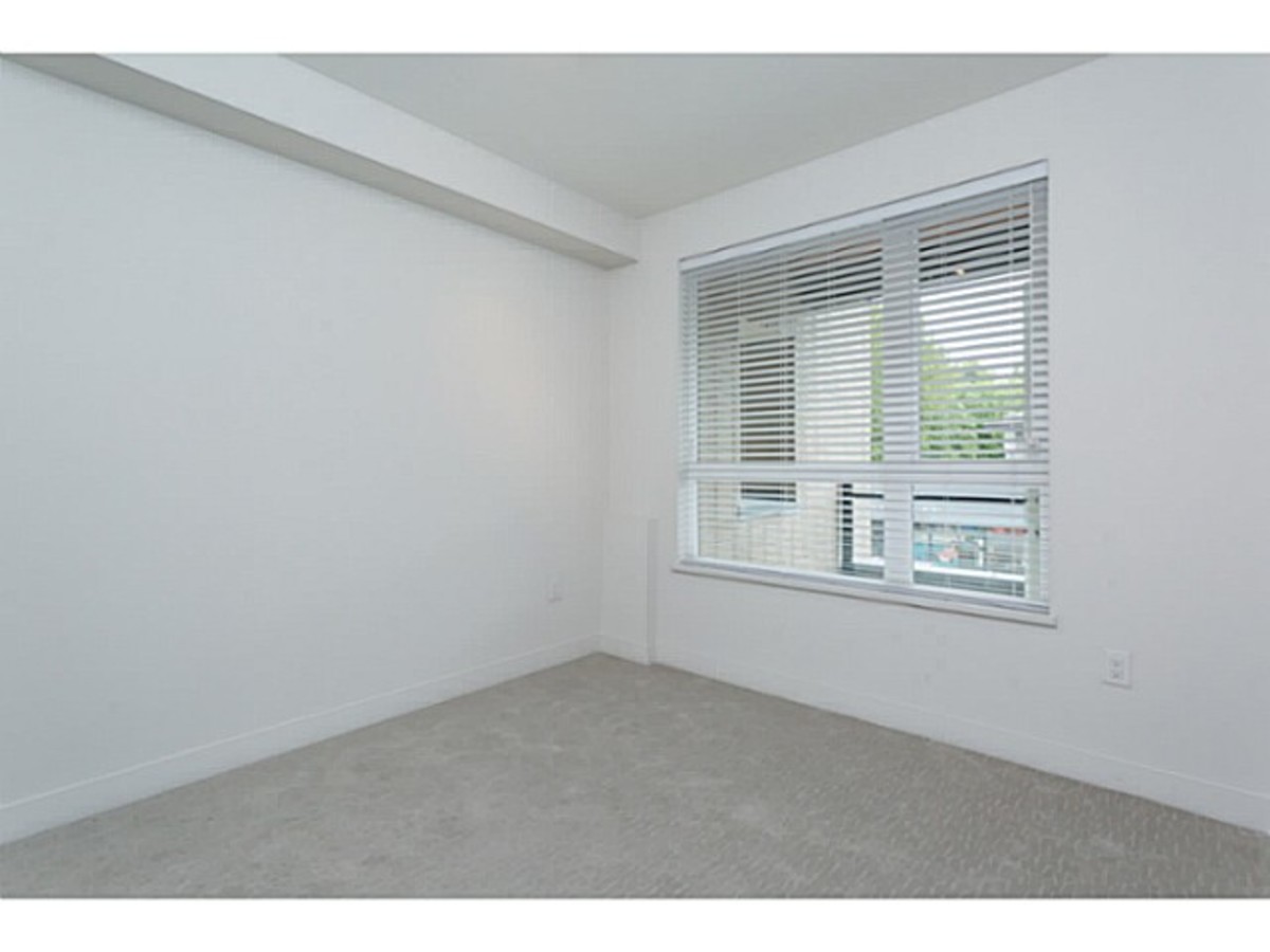image-260955796-16.jpg at 201 - 733 West 14th Street, Hamilton, North Vancouver