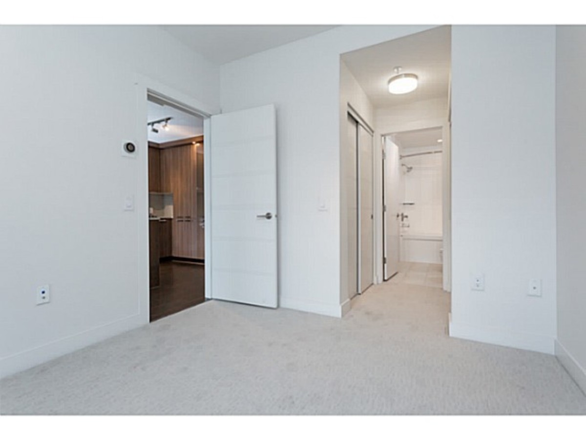 image-260955796-17.jpg at 201 - 733 West 14th Street, Hamilton, North Vancouver