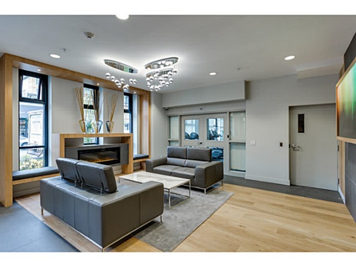 image-260955796-2.jpg at 201 - 733 West 14th Street, Hamilton, North Vancouver