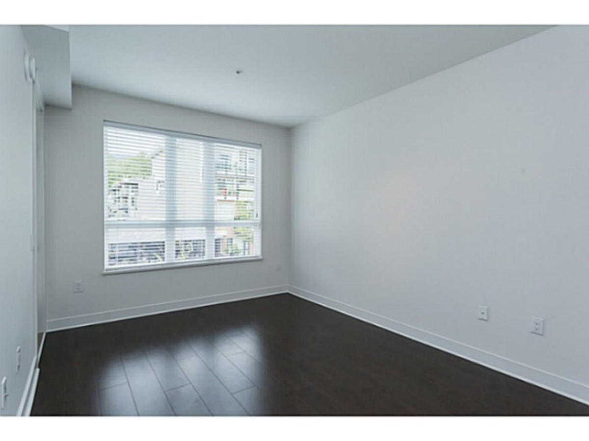 image-260955796-4.jpg at 201 - 733 West 14th Street, Hamilton, North Vancouver
