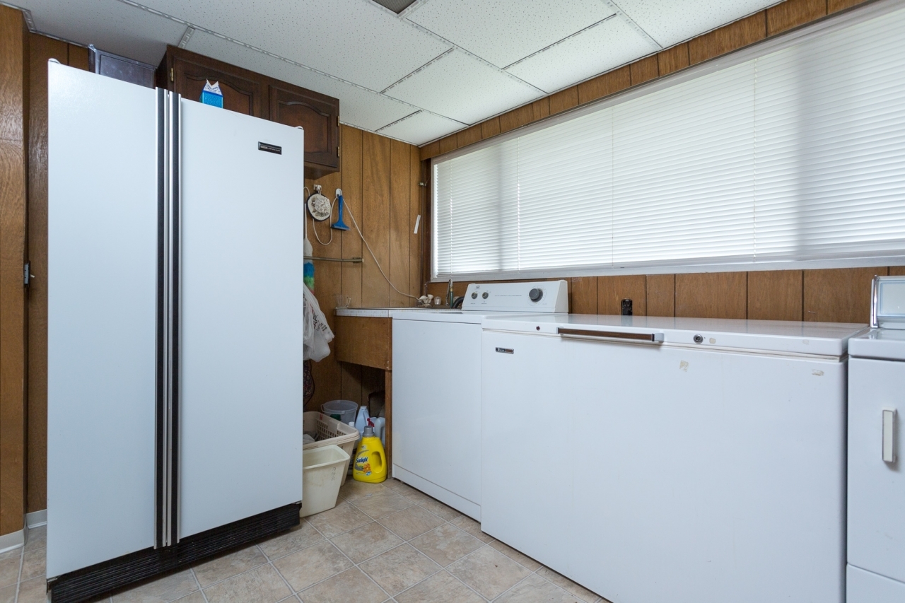 Laundry at 4736 Highland Boulevard, Canyon Heights NV, North Vancouver