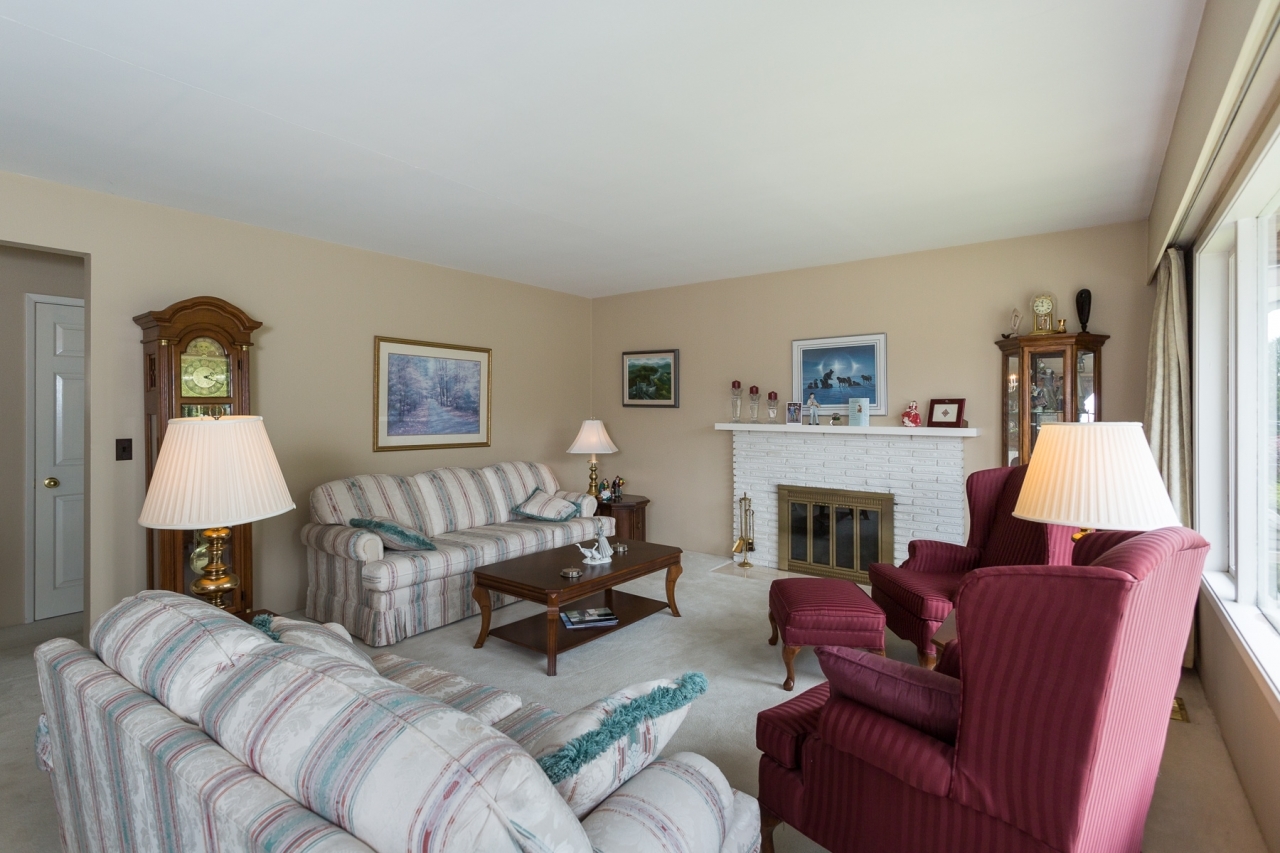 Living Room at 4736 Highland Boulevard, Canyon Heights NV, North Vancouver