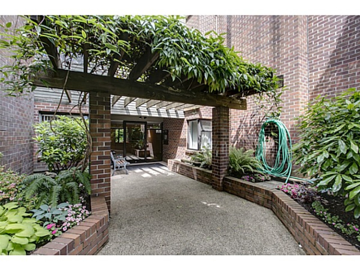 image-261057428-1.jpg at 111 - 2255 York Ave, Kitsilano,