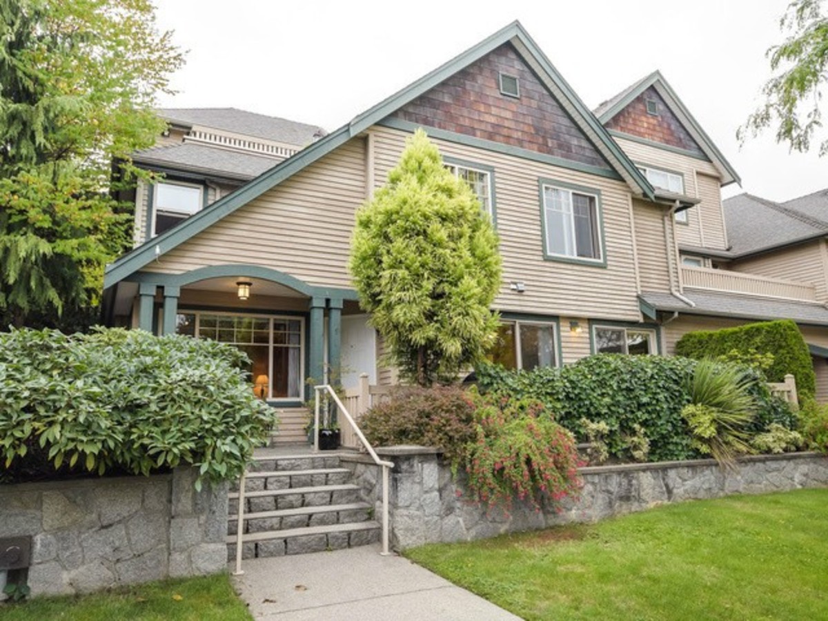 image-261238959-1.jpg at 1 - 222 East 5th Street, Lower Lonsdale, North Vancouver