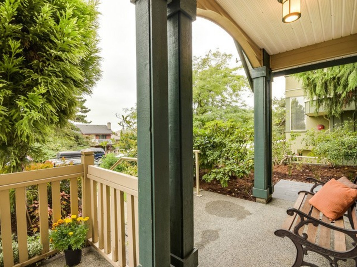image-261238959-2.jpg at 1 - 222 East 5th Street, Lower Lonsdale, North Vancouver
