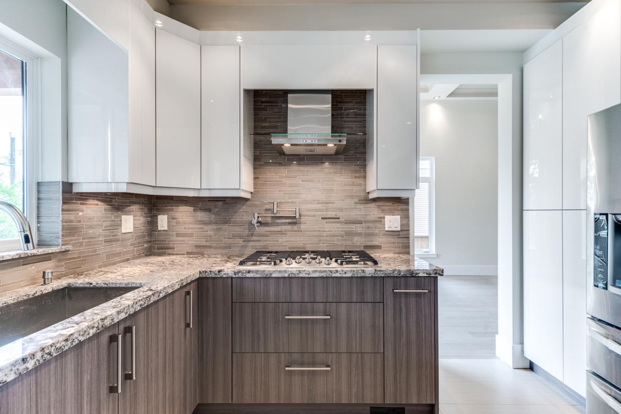633-6th-Street-East-North-Vancouver-360hometours-13s at 633 East 6th Street, Queensbury, North Vancouver