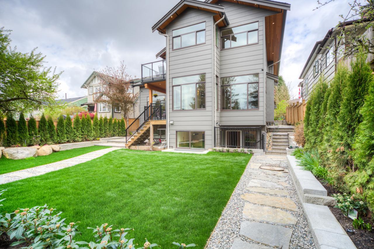 633-6th-Street-East-North-Vancouver-360hometours-43s at 633 East 6th Street, Queensbury, North Vancouver