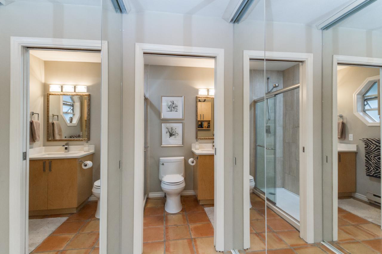 14-838-Tobruck-Ave-North-Vancouver-360hometours-20s at 14 - 838 Tobruck Avenue, Hamilton, North Vancouver