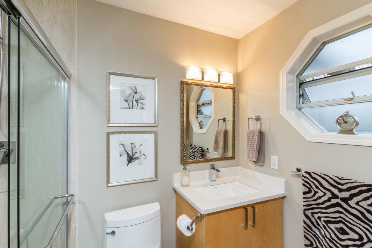 14-838-Tobruck-Ave-North-Vancouver-360hometours-21s at 14 - 838 Tobruck Avenue, Hamilton, North Vancouver