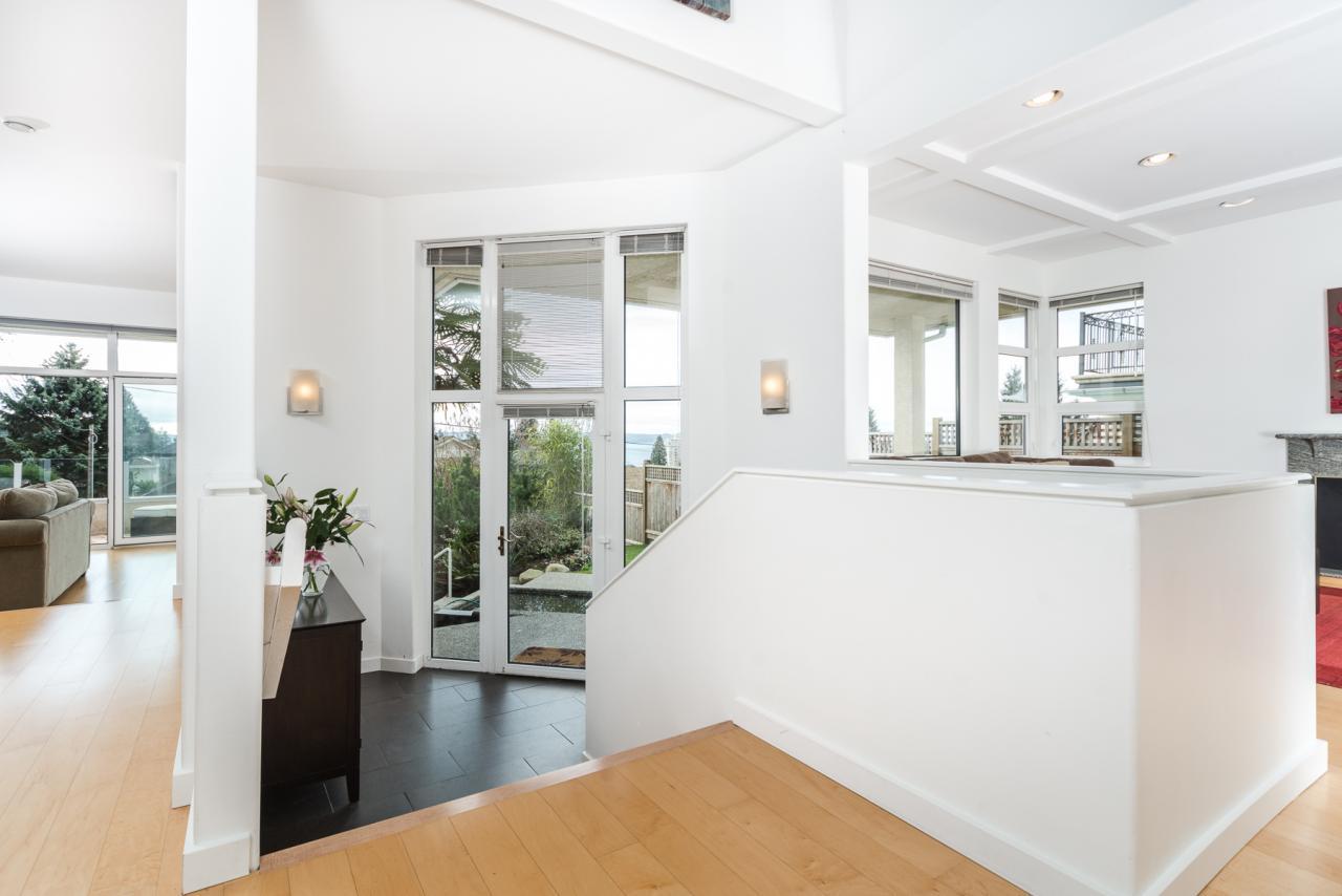 2277-Kings-Avenue-West-Vancouver-360hometours-09s at 2277 Kings Ave, Dundarave, West Vancouver