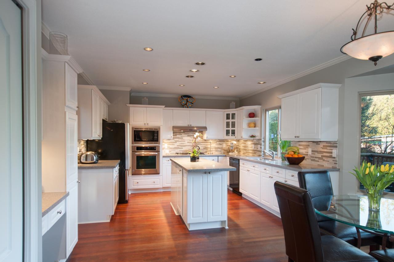 011 at 1279 Eldon Road, Canyon Heights NV, North Vancouver