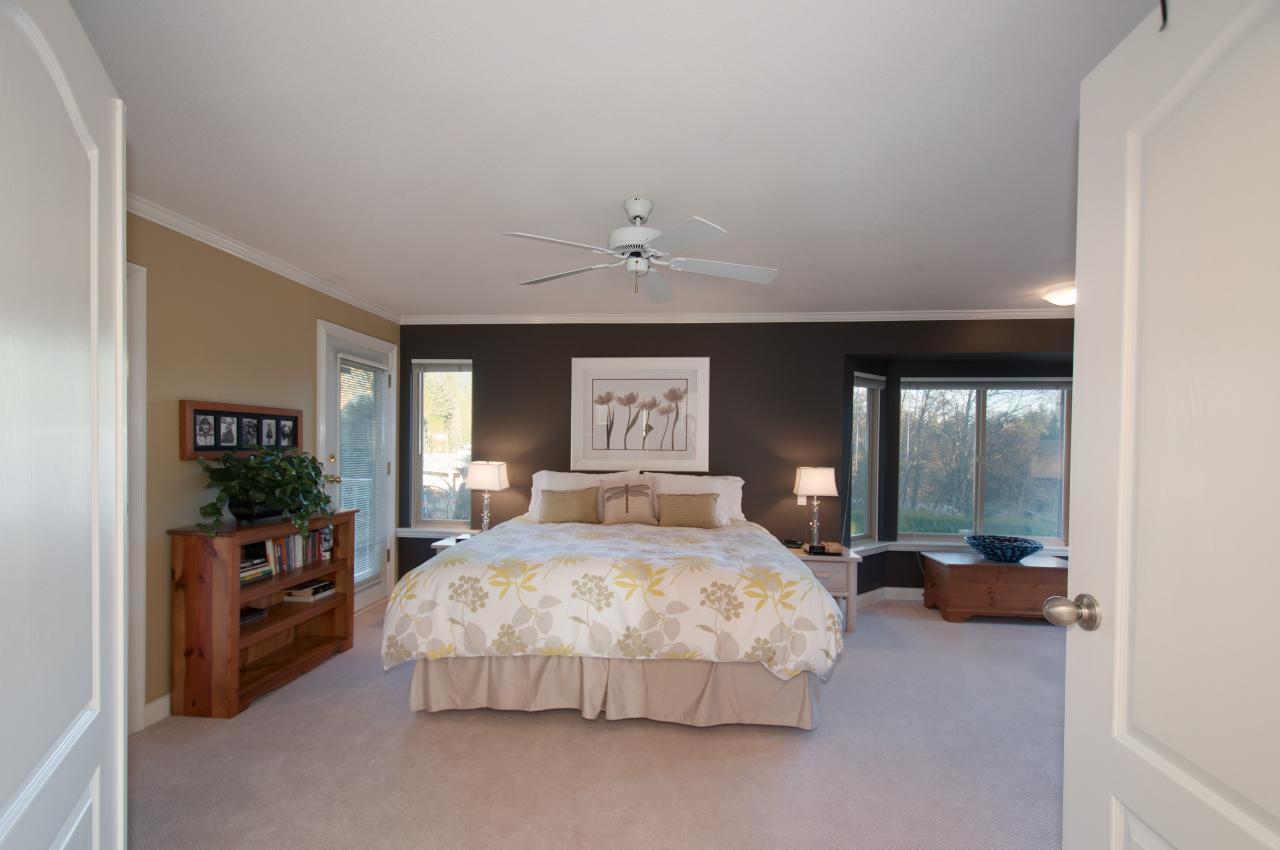 024 at 1279 Eldon Road, Canyon Heights NV, North Vancouver