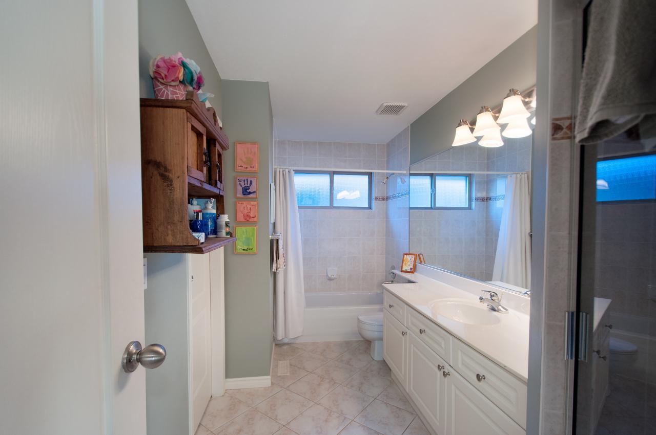033 at 1279 Eldon Road, Canyon Heights NV, North Vancouver