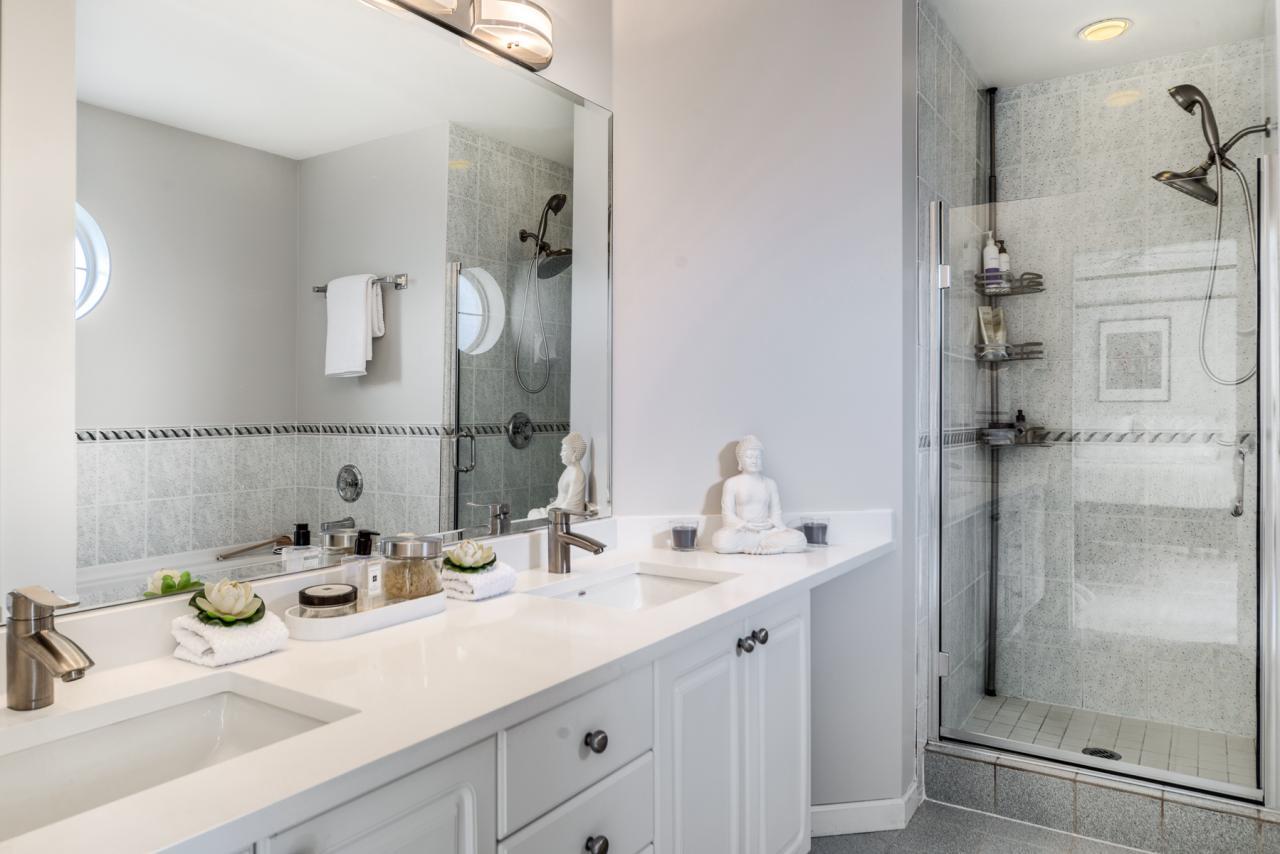 17 at 6 - 251 East 11th, Central Lonsdale, North Vancouver