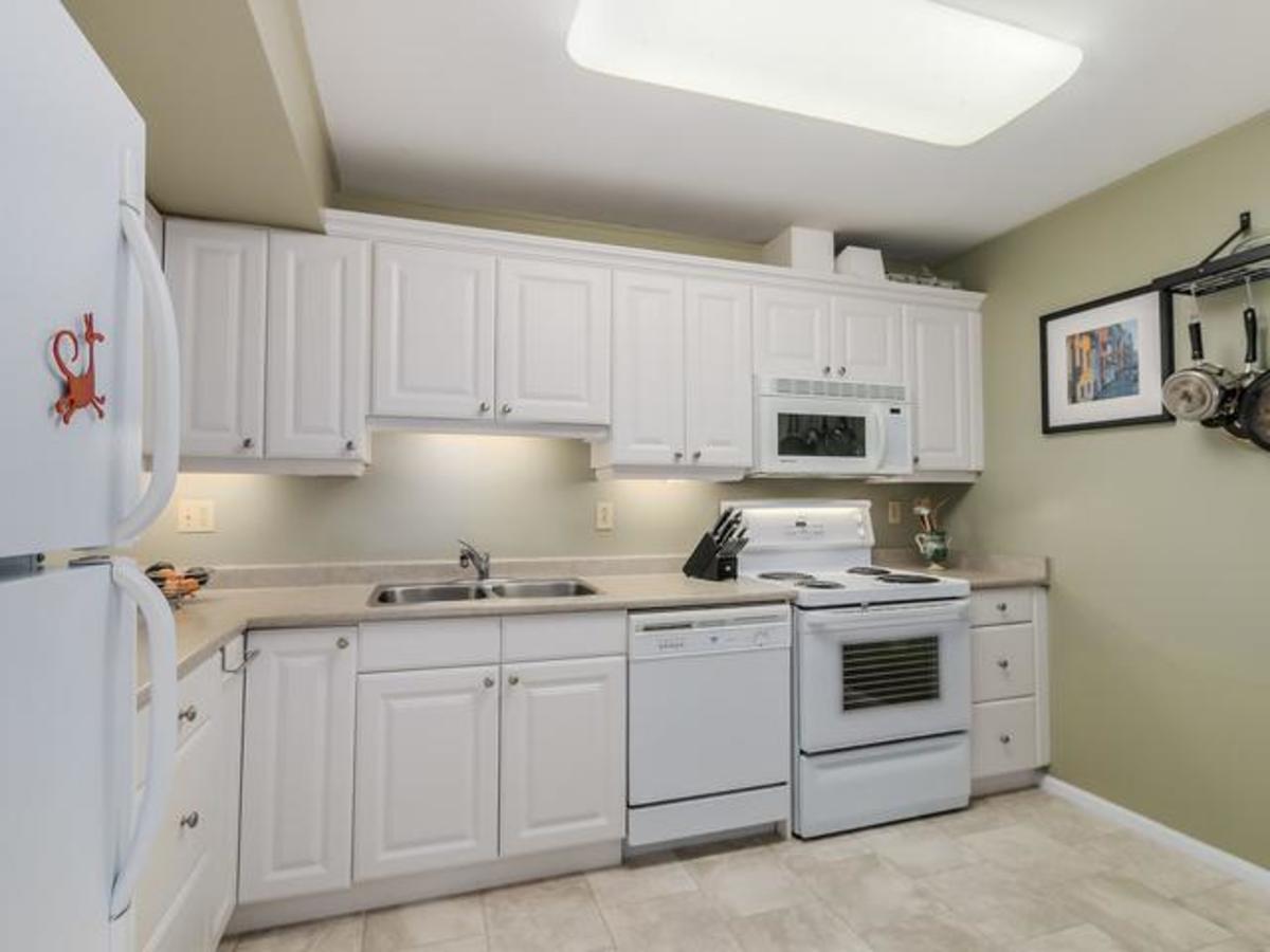image-261697814-3.jpg at 101 - 1950 Cedar Village Crescent, Westlynn, North Vancouver