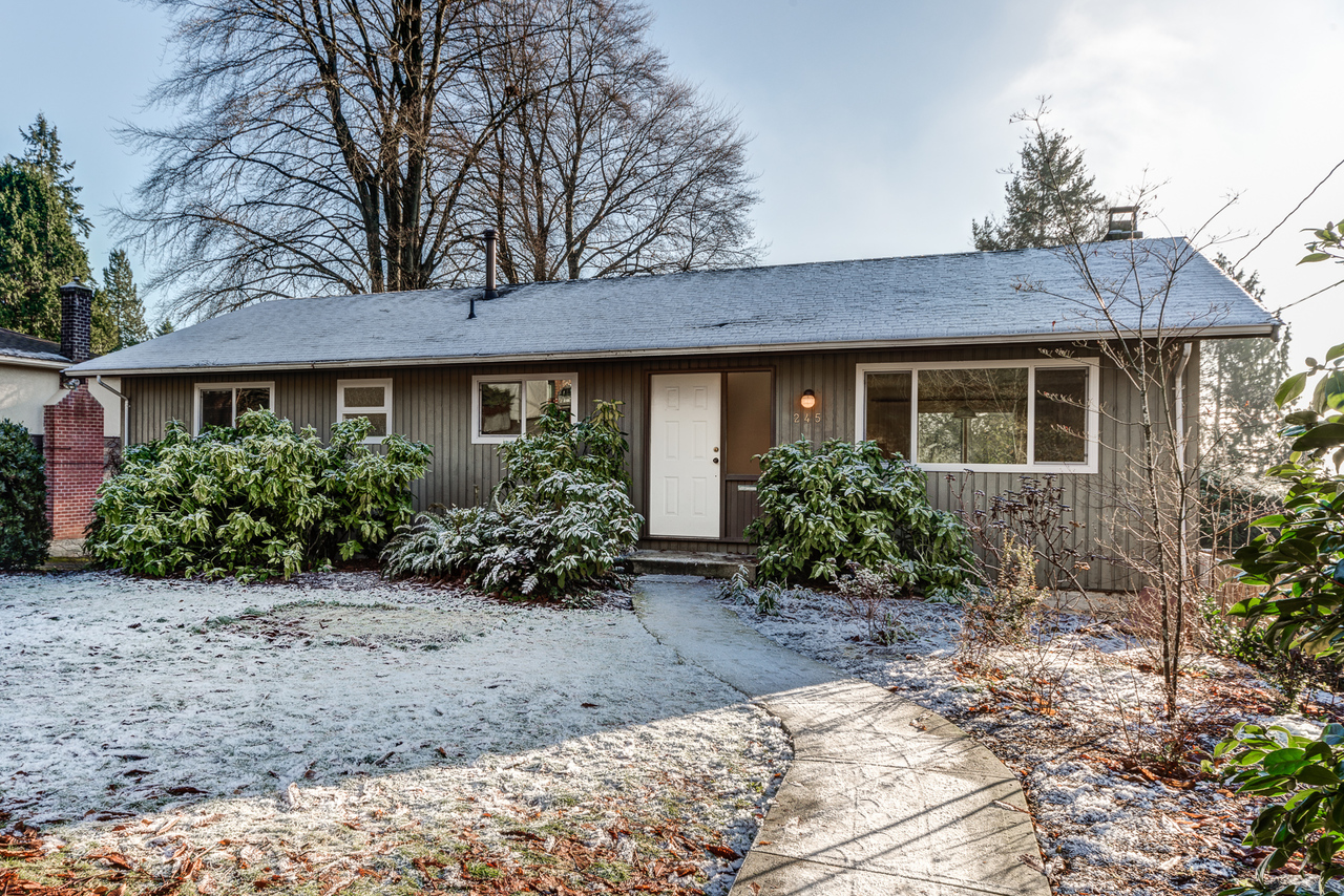 245-East-King-Road-North-Vancouver-360hometours-01s at 245 E Kings Road, Upper Lonsdale, North Vancouver