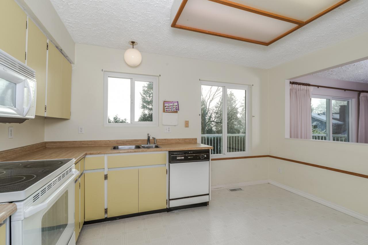 245-East-King-Road-North-Vancouver-360hometours-10s at 245 E Kings Road, Upper Lonsdale, North Vancouver