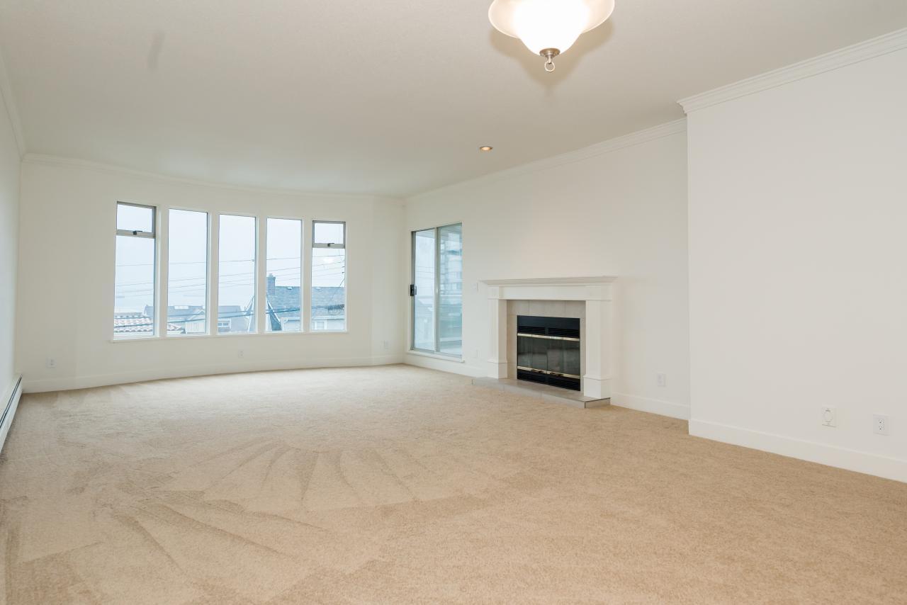 002 at 2358 Marine Drive, Dundarave, West Vancouver