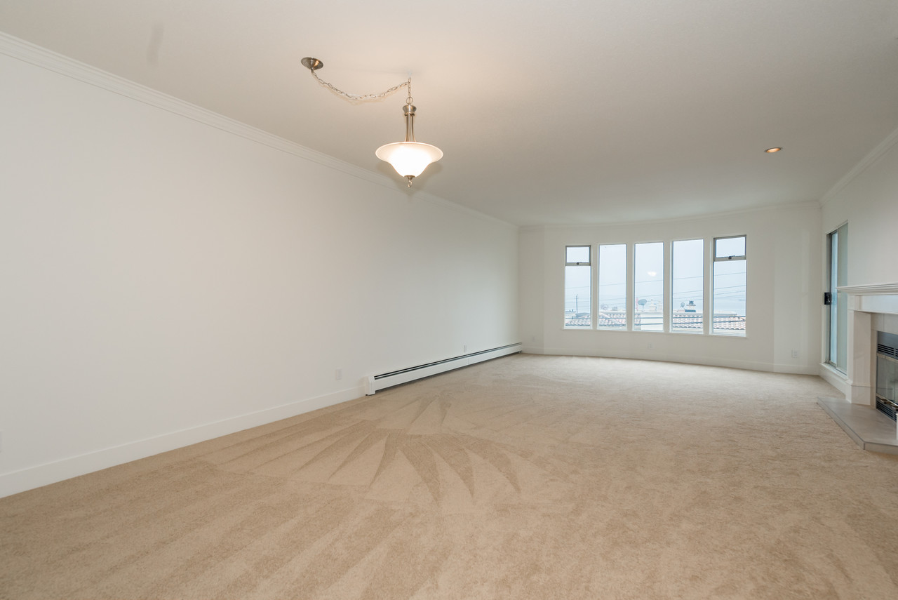 003 at 2358 Marine Drive, Dundarave, West Vancouver