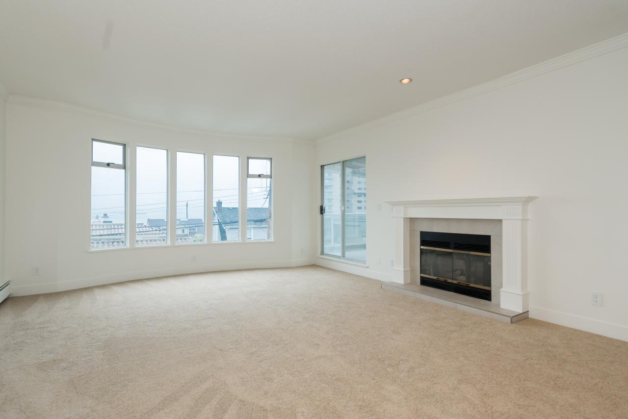 006 at 2358 Marine Drive, Dundarave, West Vancouver