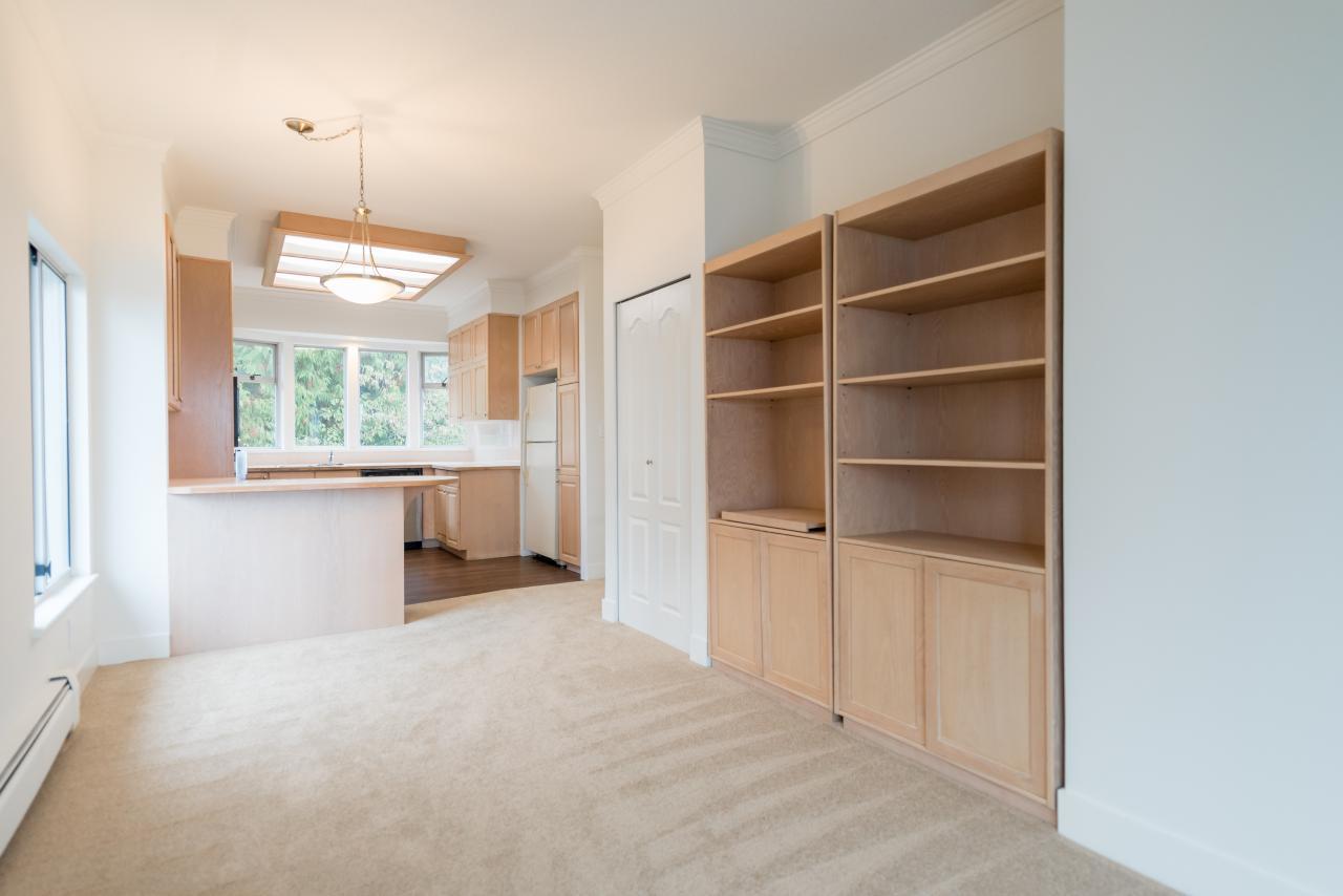 017 at 2358 Marine Drive, Dundarave, West Vancouver
