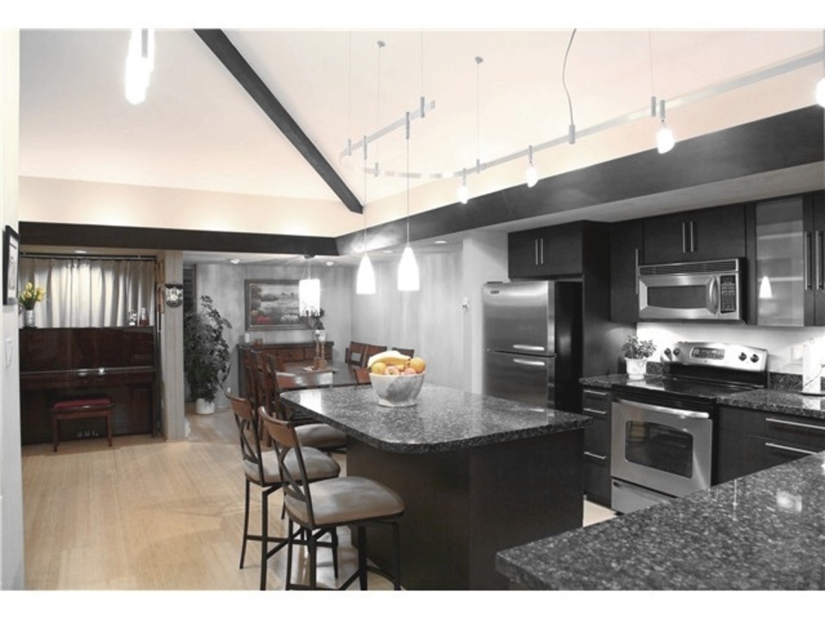 image-262034783-5.jpg at 68 - 2212 Folkestone Way, Panorama Village, West Vancouver