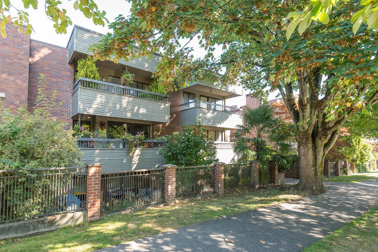 111---2255-York-St-Vancouver-360hometours-02s at 111 - 2255 York Avenue, Kitsilano, Vancouver West