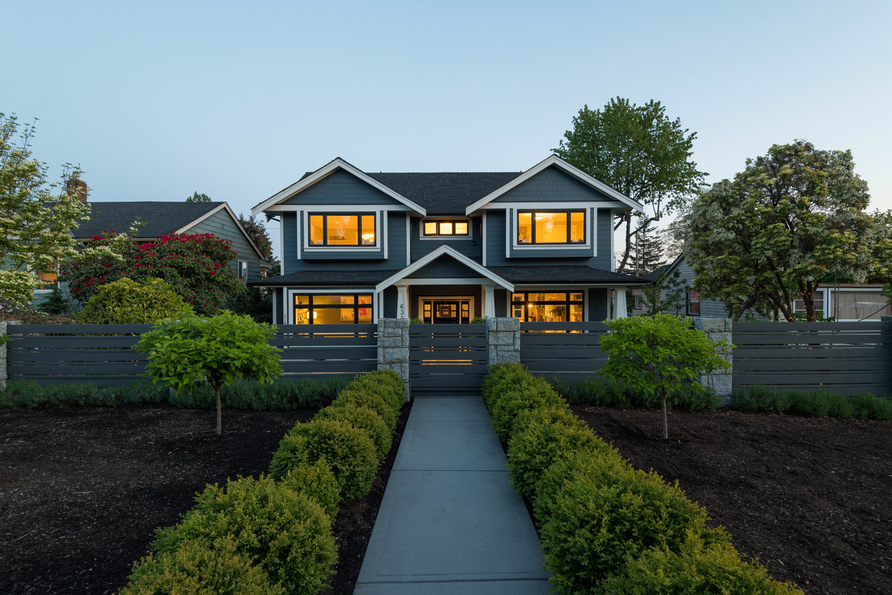 4th-print-48 at 633 East 4th, Queensbury, North Vancouver