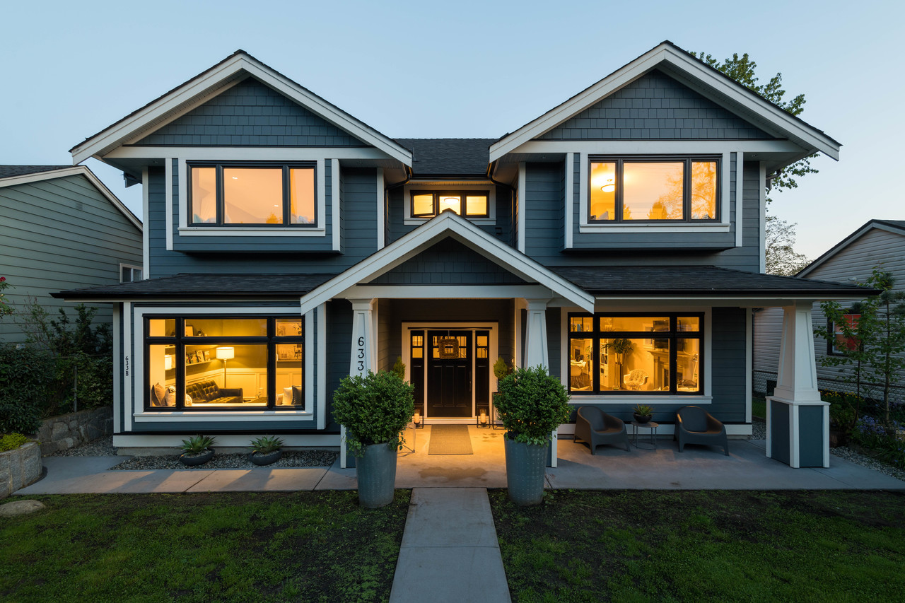4th-print-50 at 633 East 4th, Queensbury, North Vancouver