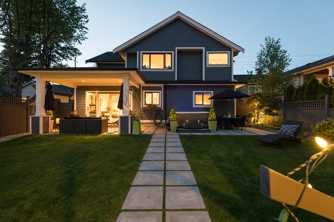 4th-print-68 at 633 East 4th, Queensbury, North Vancouver