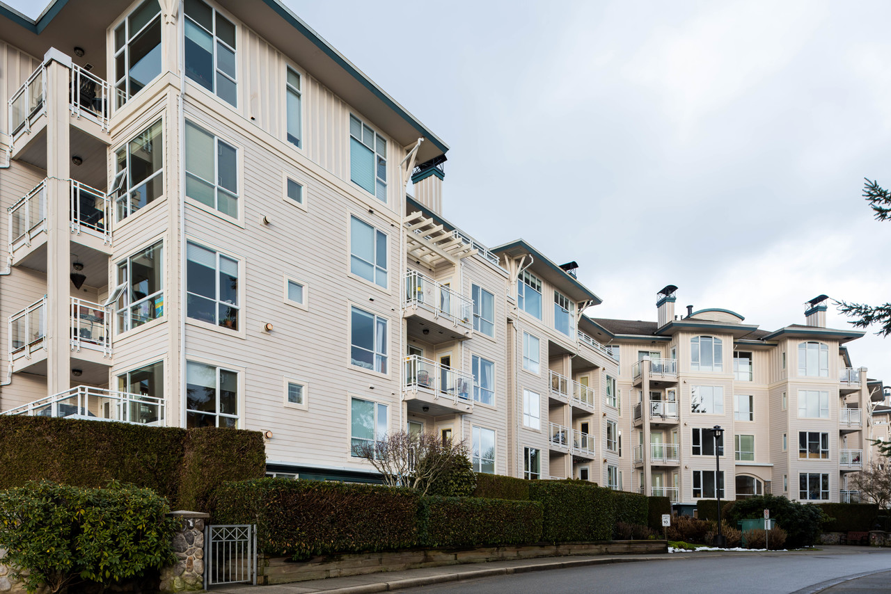 deercrest-print-24-jesse-lavers-conflicted-copy-2018-02-27 at 314 - 3608 Deercrest Drive, Roche Point, North Vancouver