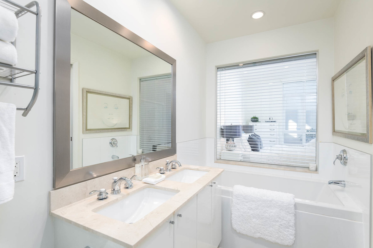 vsw-web at 101 - 172 Victory Ship Way, Lower Lonsdale, North Vancouver
