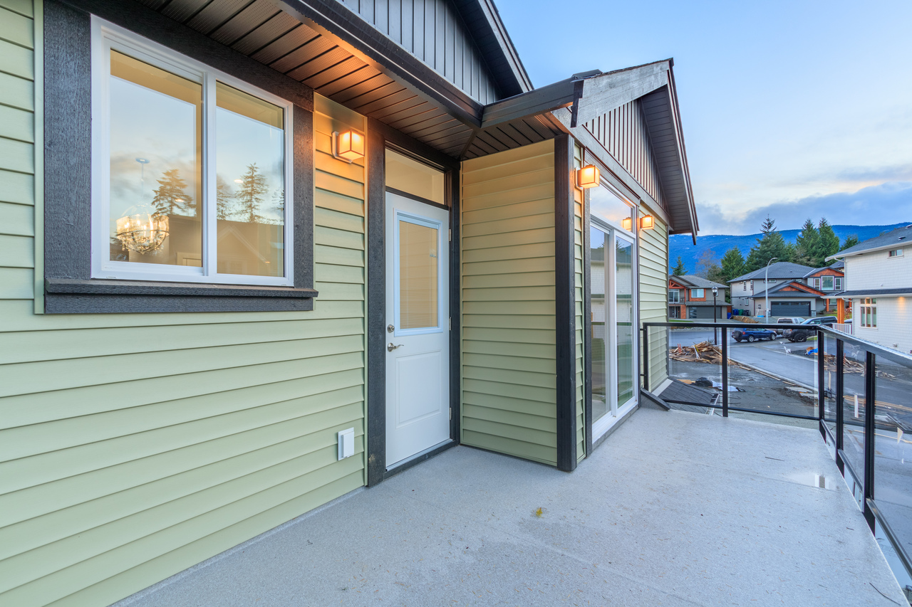 3945 Jingle Pot Road Nanaimo, BC House for Sale