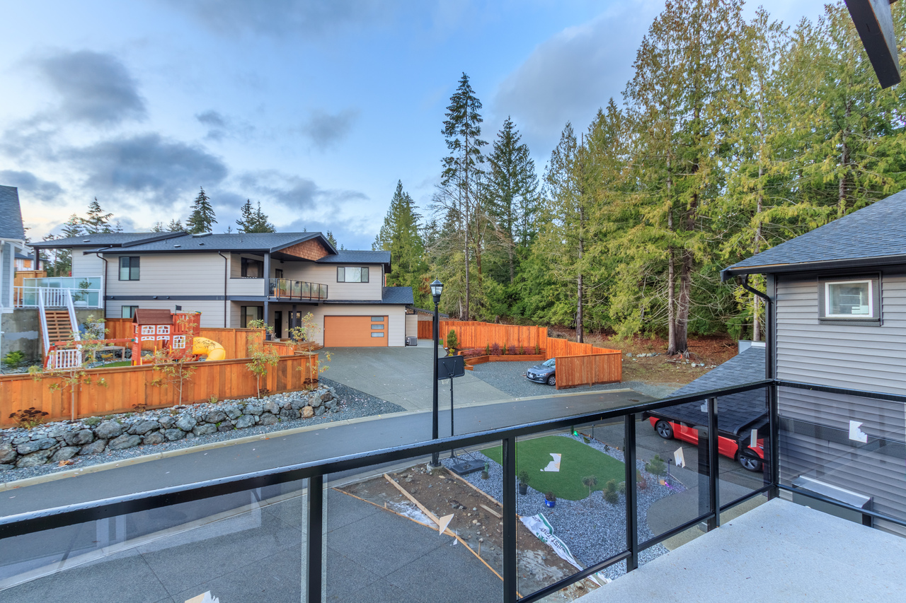 3945 Jingle Pot Road Nanaimo, BC House for Sale